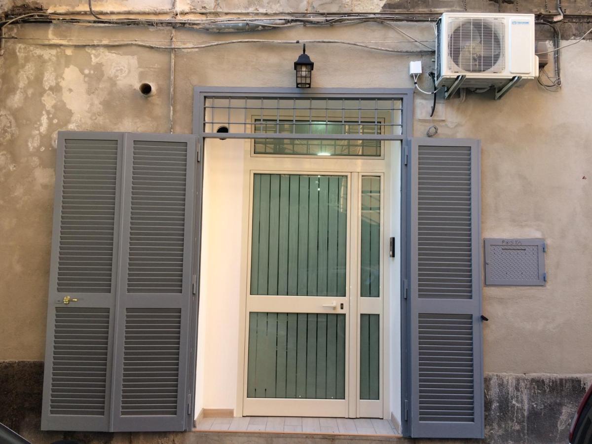 Lodge Flat In Center Historic Naples