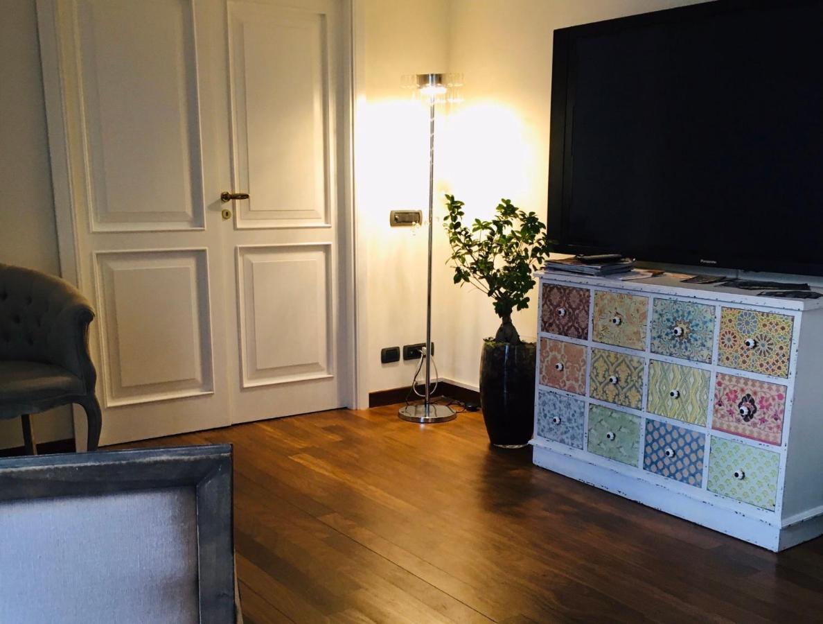 Bed Boutique Colors Guest house Naples