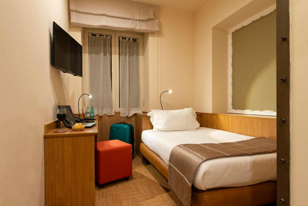 Grand Europa & Restaurant Naples