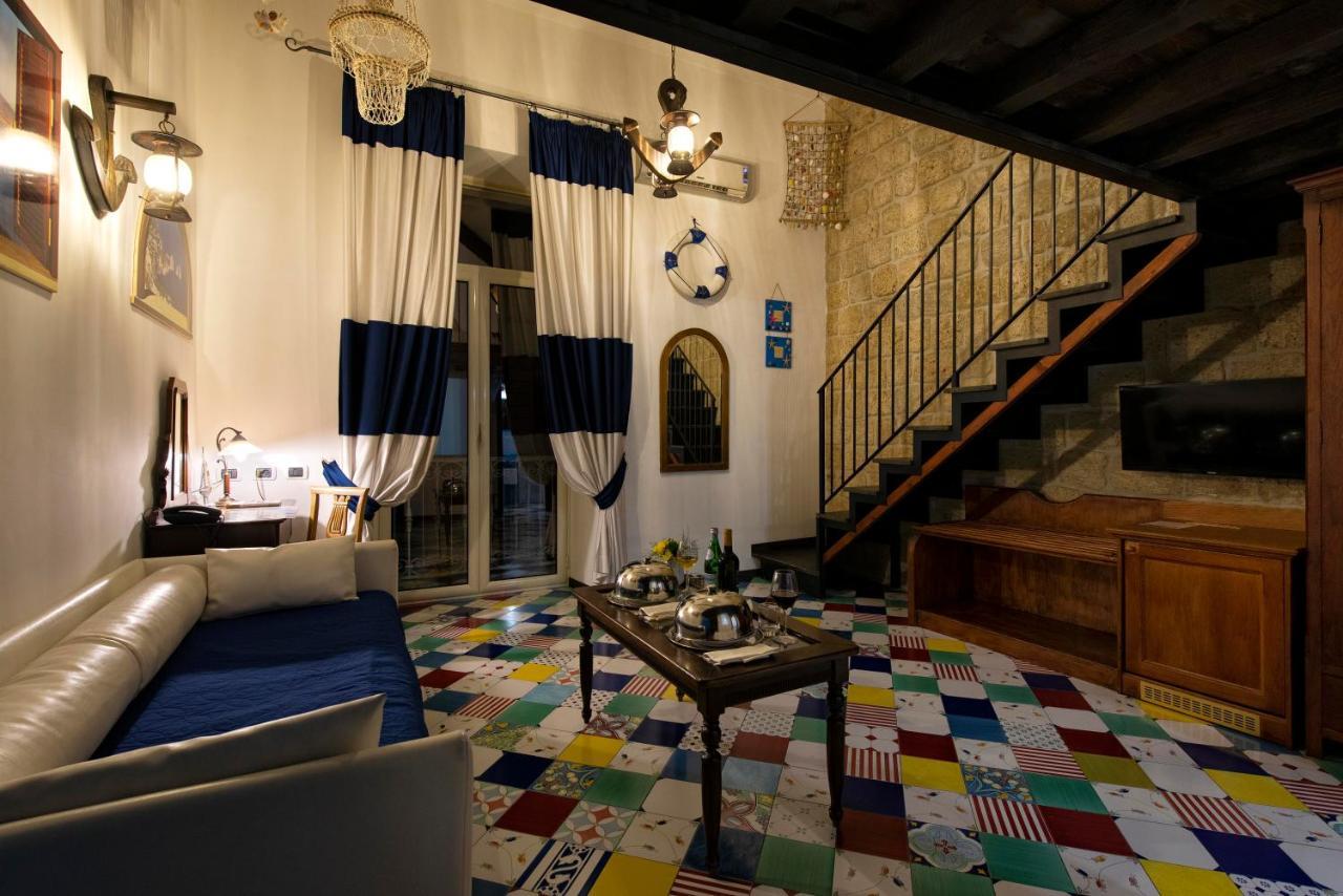 Grand Europa & Restaurant Naples