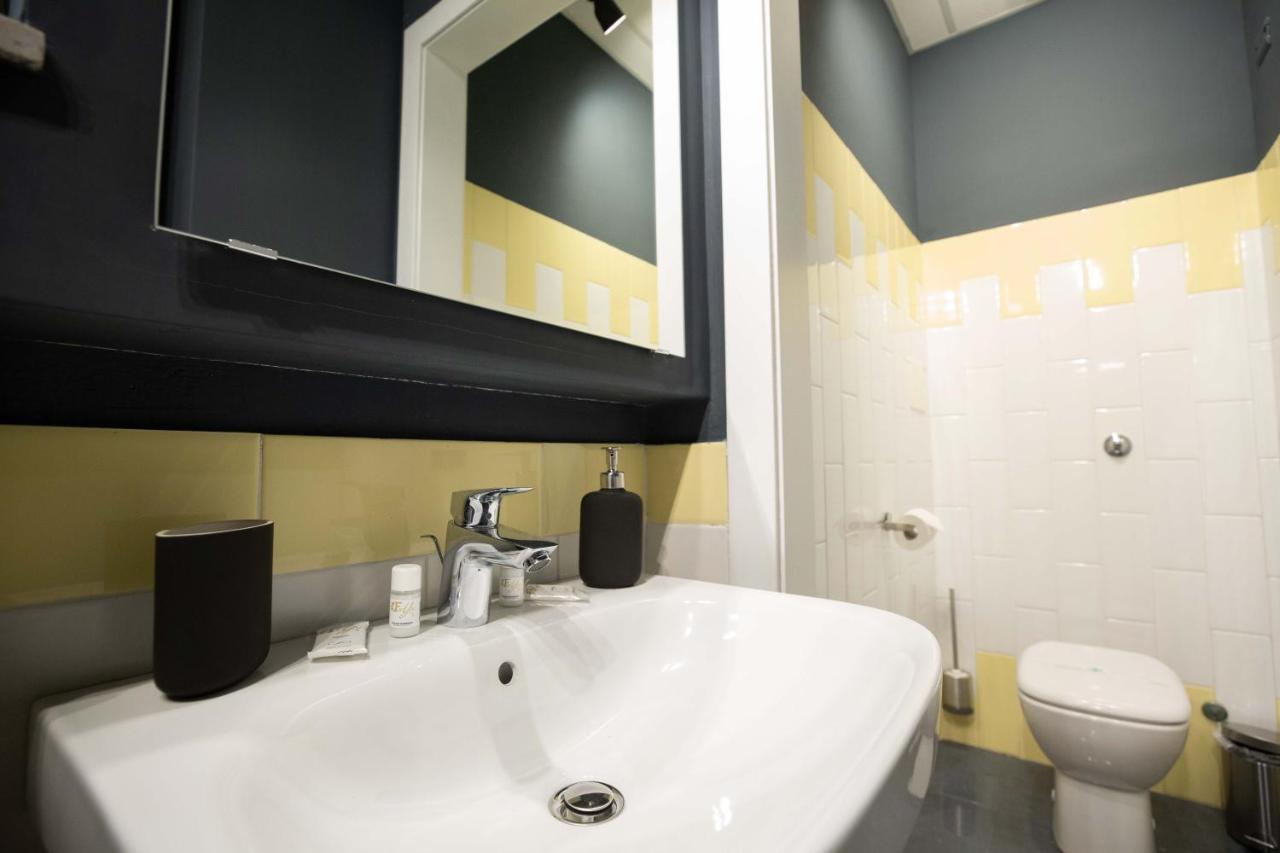 Apartment Il Giardinetto A Colori By Dimorra Naples