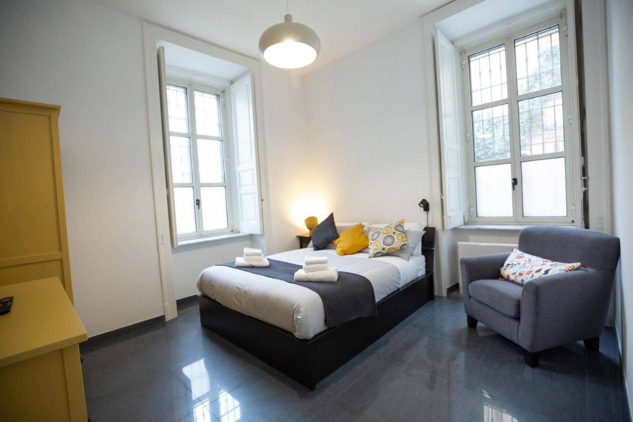 Apartment Il Giardinetto A Colori By Dimorra Naples