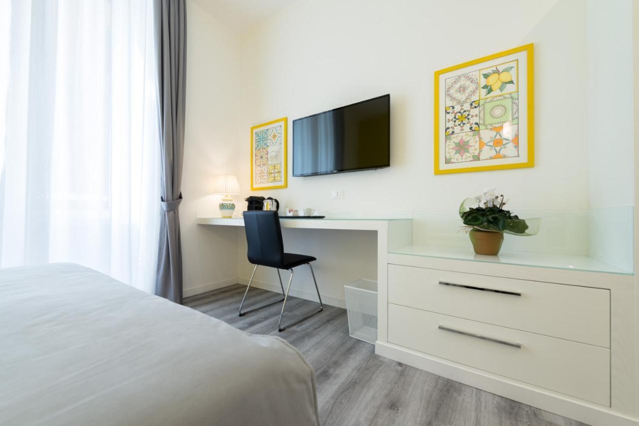 Napoliving Guest house