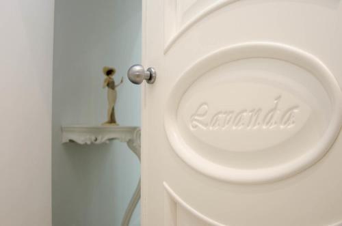 Domus Rosa Bed & Breakfast Naples
