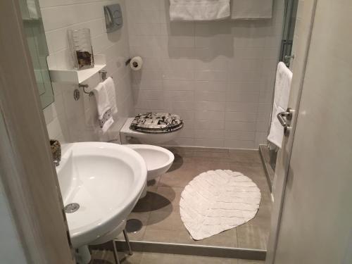 International 4* Naples