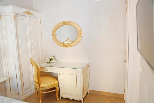 Partenopeo Bed & Breakfast Naples