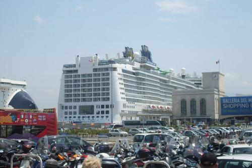 Skyhouse Beverello Naples