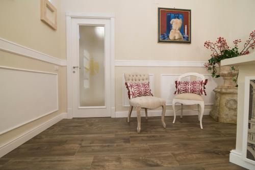 Domus Deorum Deluxe 2* Naples