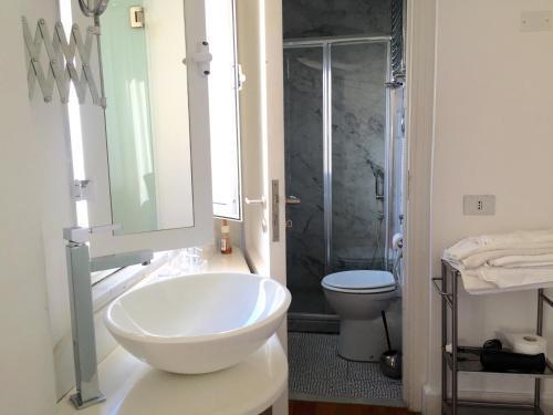 Bed & Breakfast Relais Piazza Dei Martiri Naples