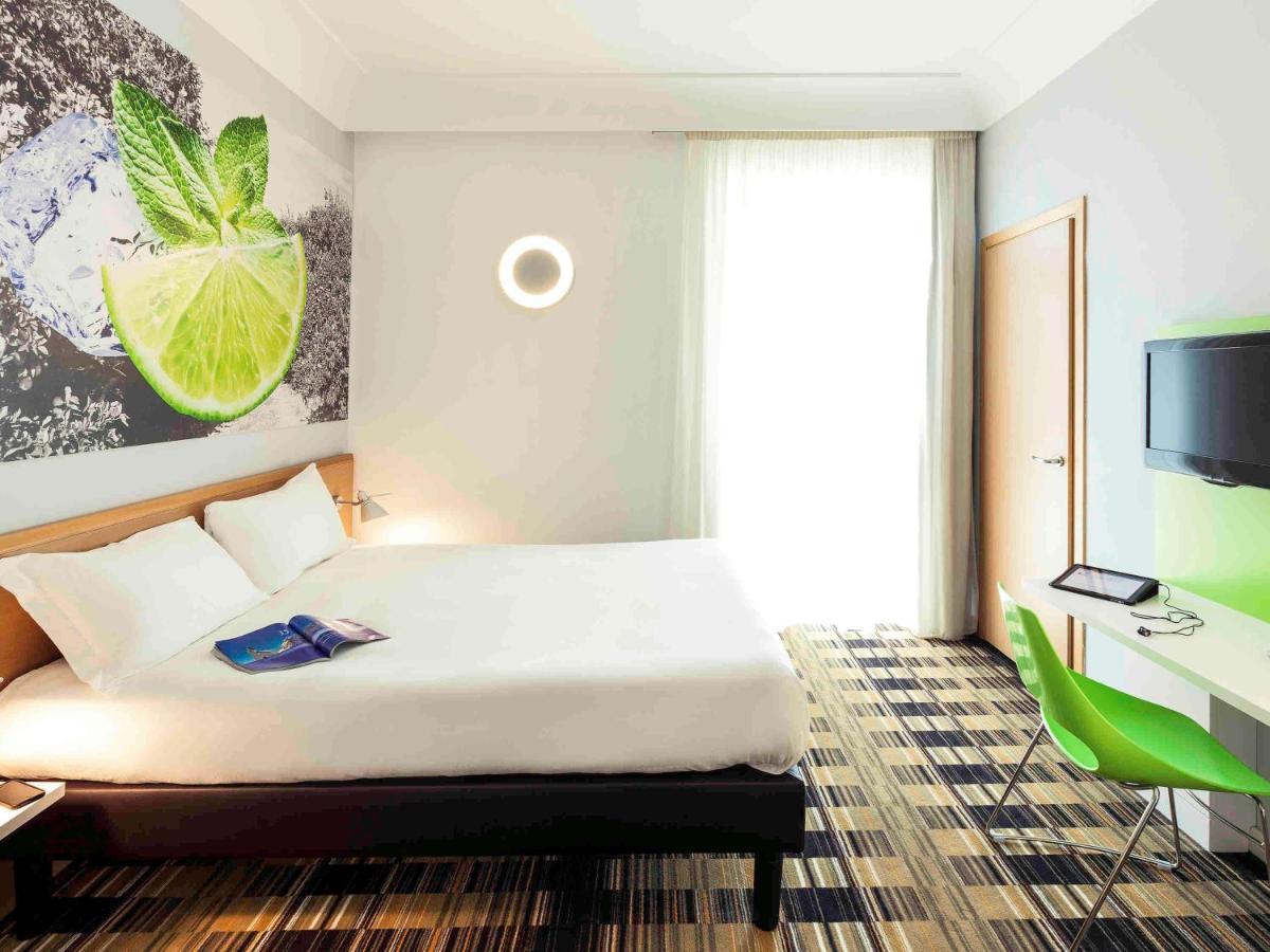 Hotel Ibis Styles Garibaldi Naples