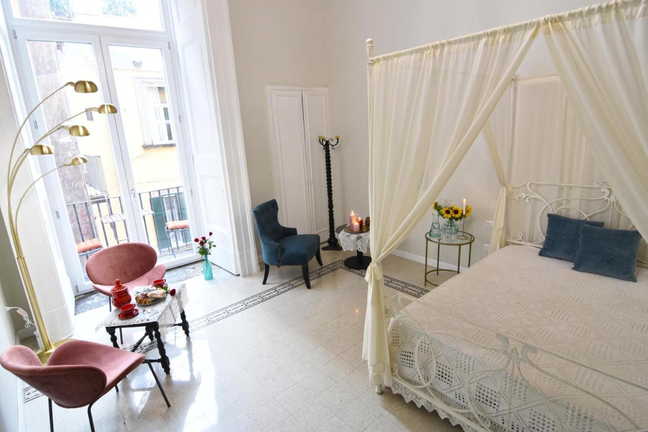 Pala 5* Naples