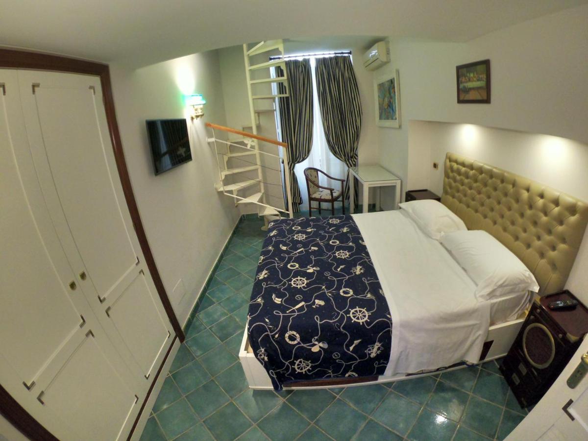 Hotel Ausonia Naples