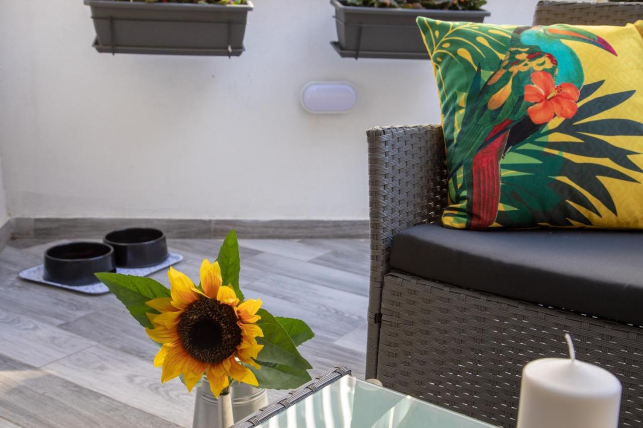 Donna Carmen Apartment
