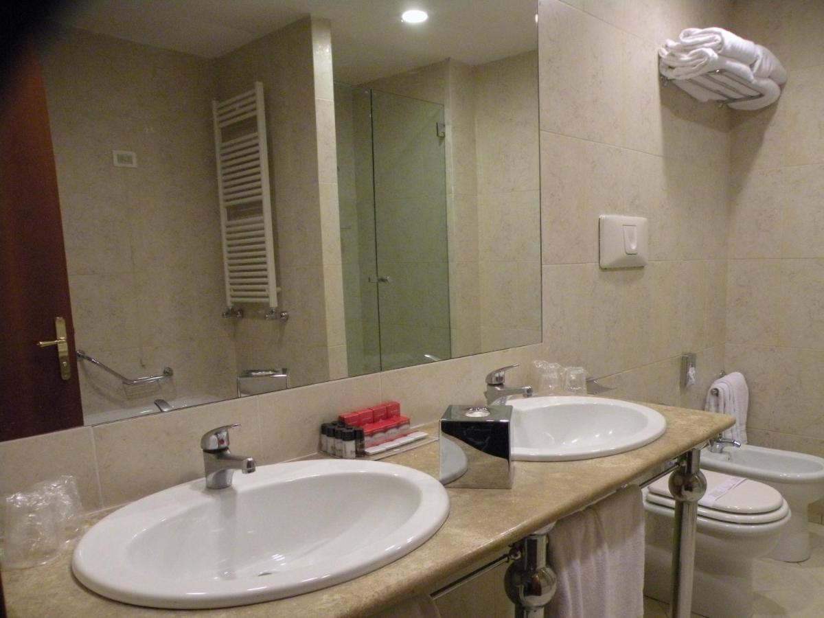 Hotel Ramada By Wyndham 4*