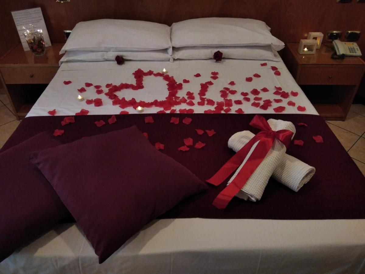 Zara Hotel Naples