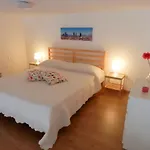 Illy House