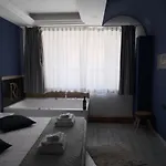 Royalty Rooms & Spa