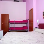 Palazzo Carafa Della Spina Room And Apartment