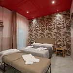 P.C. Boutique Medina H. Napoli Centro, By Clapa Group