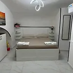 Rose\'S House