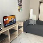 Adrian\'S Guests House