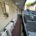 F Rooms Napoli Via Sementini