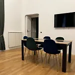 Carafa Apartment