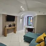 Mergellina Luxury Rooms