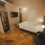 Librai Suite