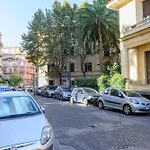 Via Aniello Falcone 72B