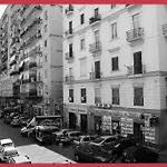 B&B La Storia Di Napoli