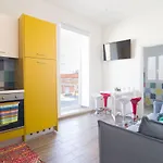 San Gennaro Modern Flat
