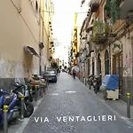 Centro Storico - Fermata Montesanto