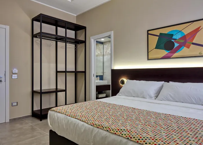 Palm Suites