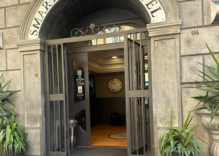 Smart Station Hotel
