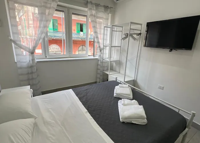 La Dimora Di Antonietta Aparts - 5 Minutes From Central Station And The Center