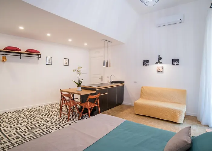 Napoliamo Guest House
