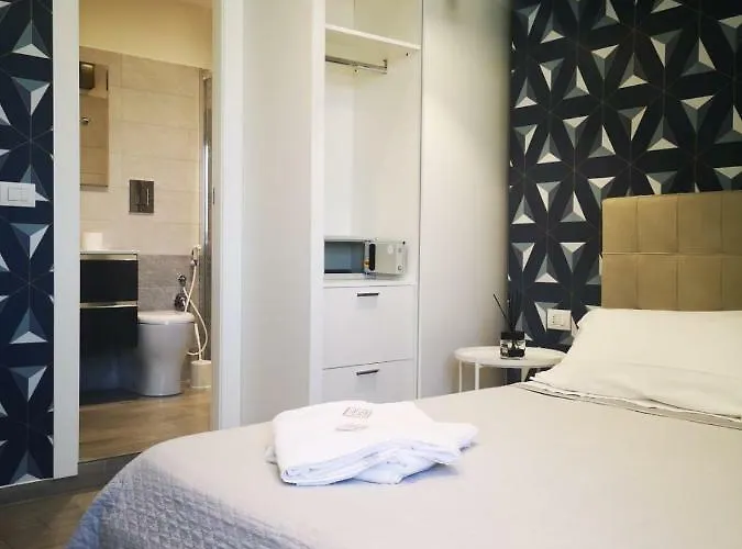 2B Fifteen Floor Suite Napoli