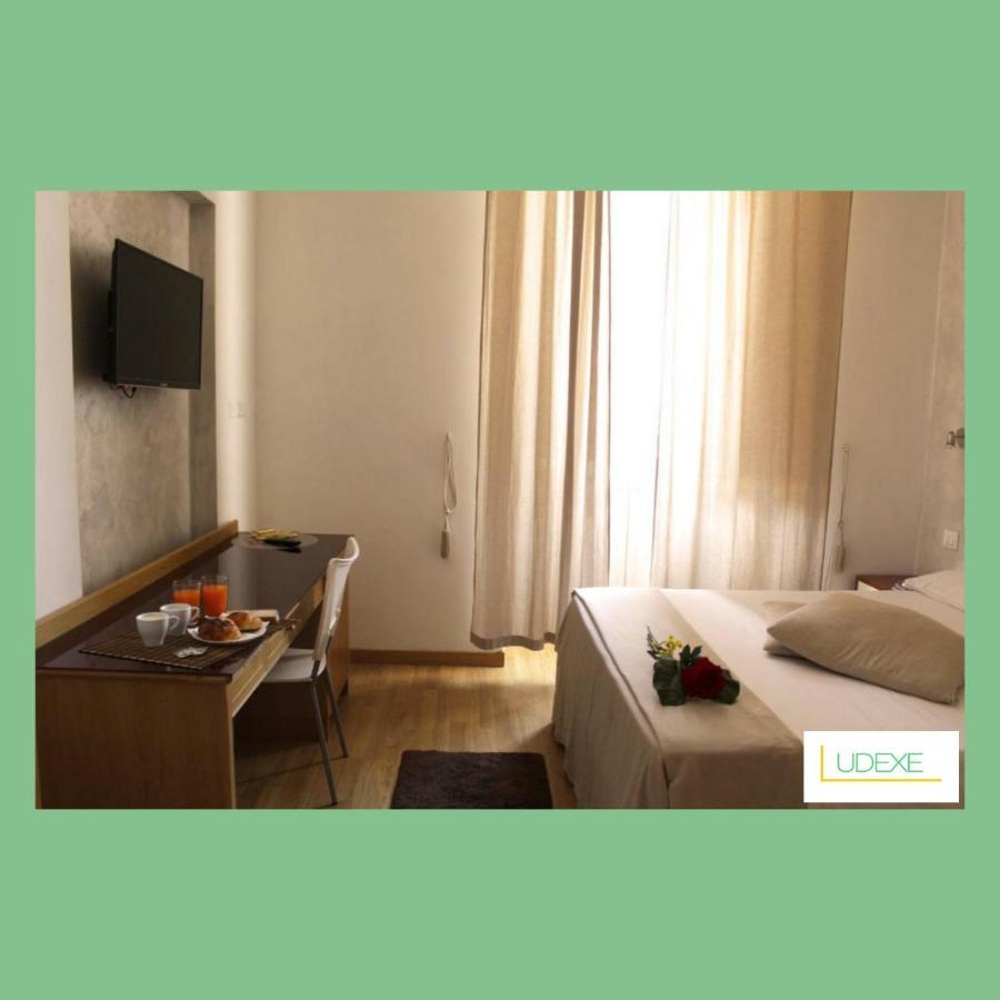 Ludexe Naples
