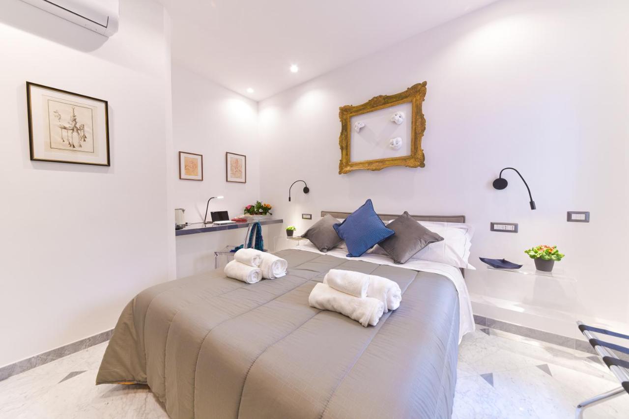 Domus 42 Naples