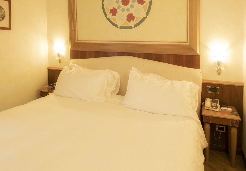 Renaissance Mediterraneo 4* Naples