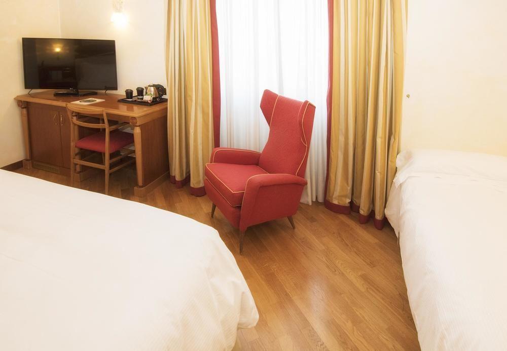 Hotel Renaissance Mediterraneo 4*
