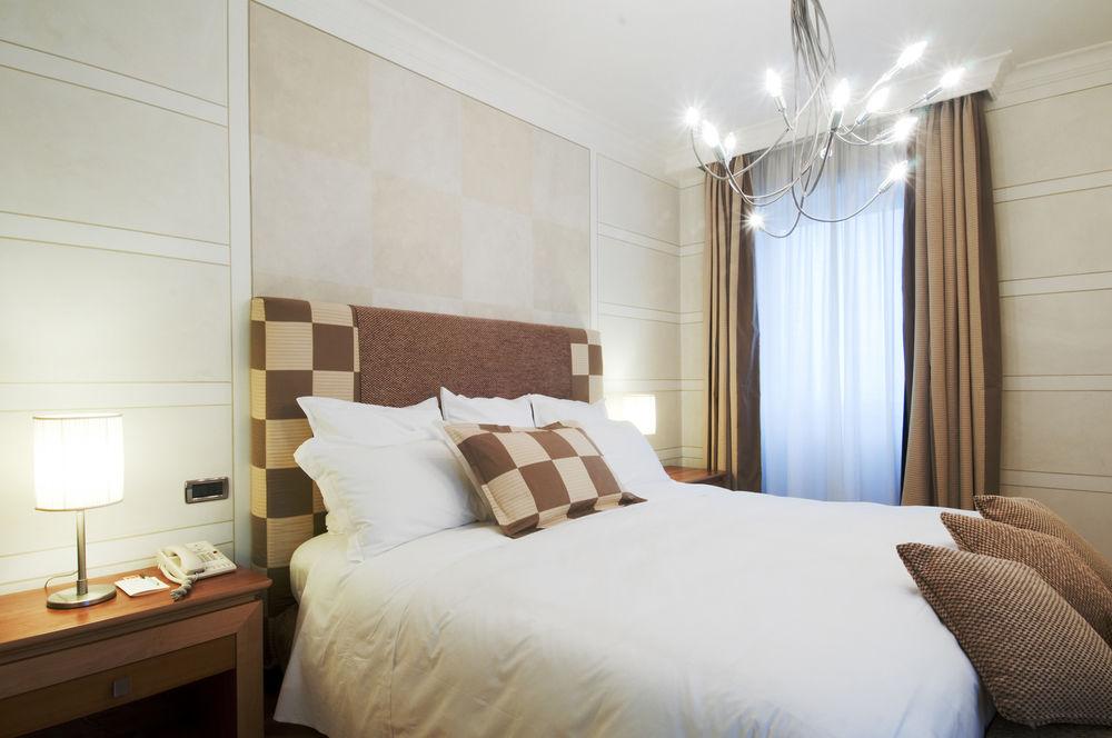 Renaissance Mediterraneo Hotel 4*