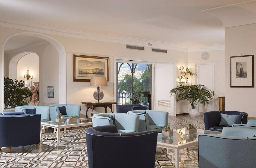 Grand Capodimonte Hotel 4*