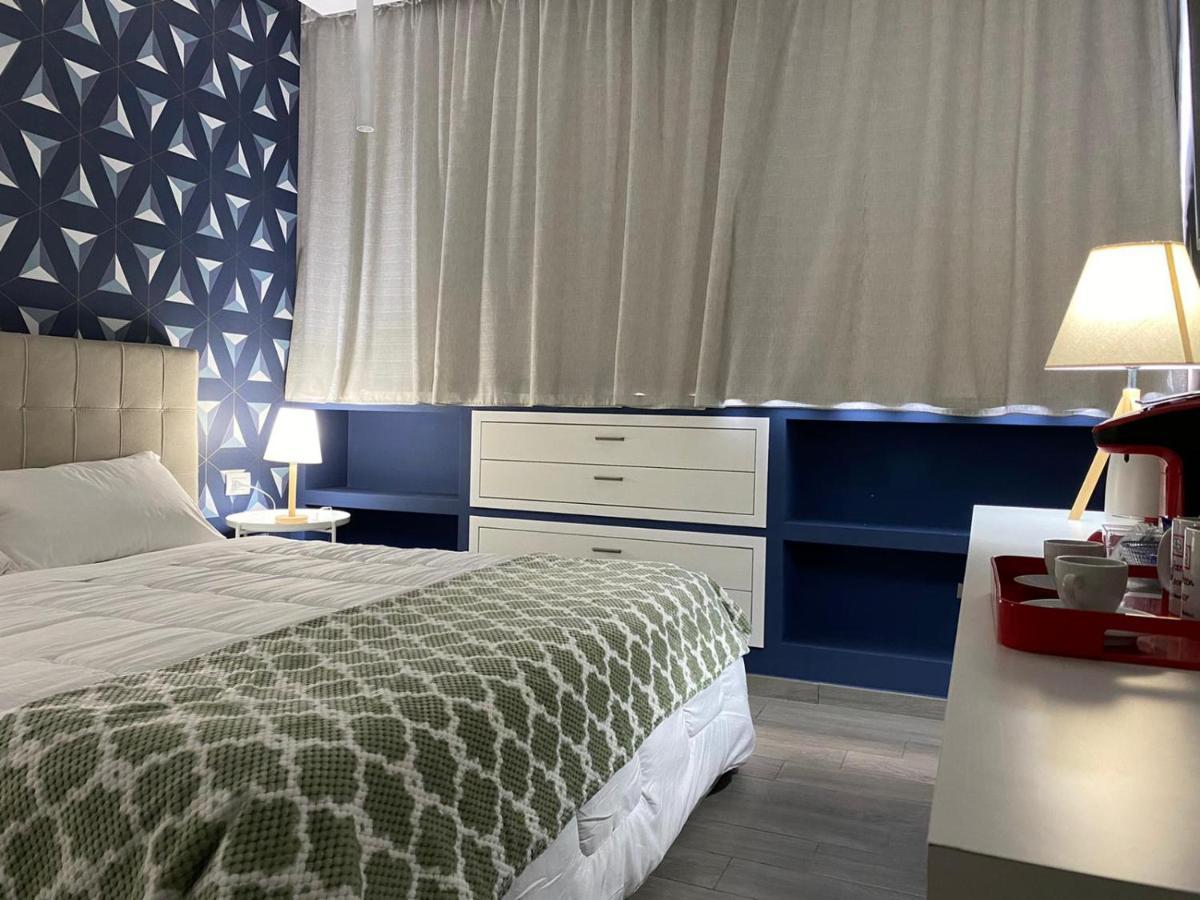 2b Fifteen Floor Bed & Breakfast 3*