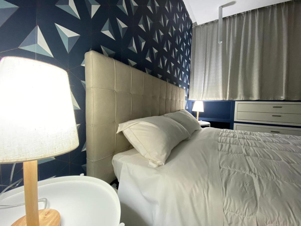 2b Fifteen Floor Bed & Breakfast Naples