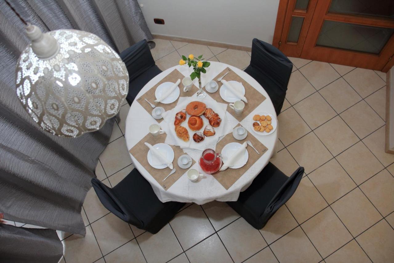 Bed & Breakfast Mitilini Station