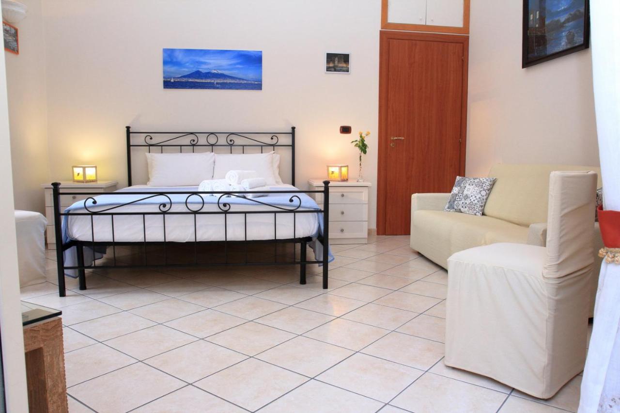 Bed & Breakfast Mitilini Station *