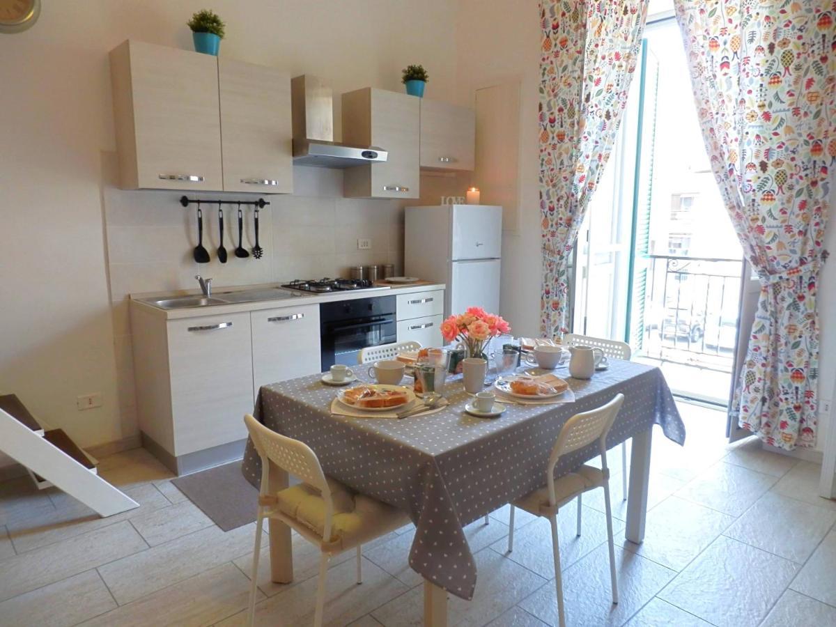 Bed & Breakfast Illy House