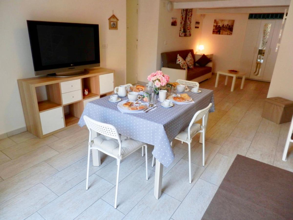 Illy House Bed & Breakfast